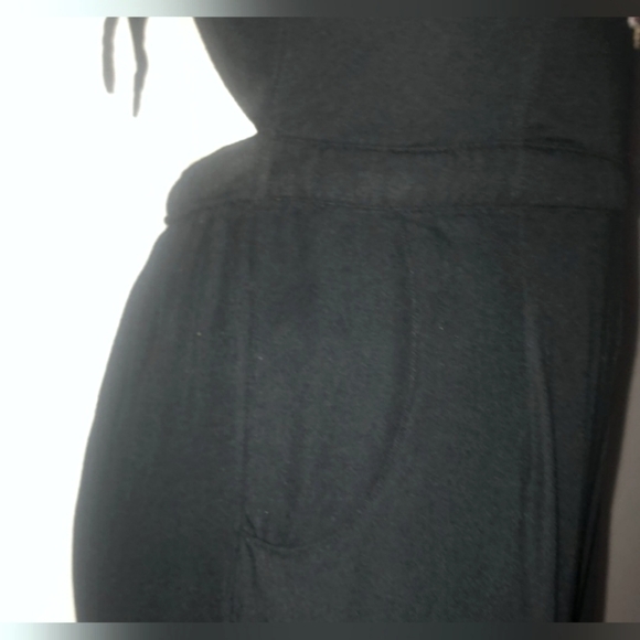 Hollister Floral Embroidered Black Jumpsuit Open Tie Back Elastic Waist Size S - Picture 11 of 14